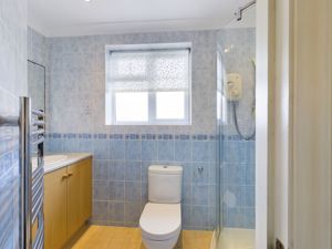 En suite shower room- click for photo gallery